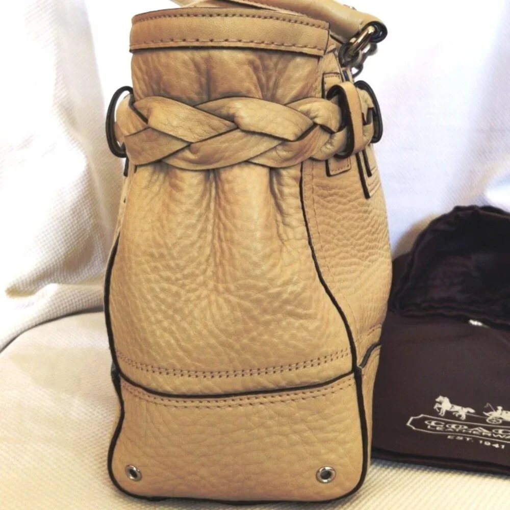 Coach Hamptons Pebbled Leather Medium Carryall Satchel in Sand/Silver, EUC - Picture 9 of 15